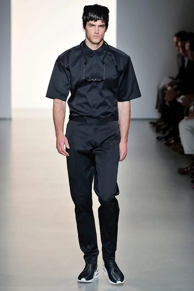 Look 1